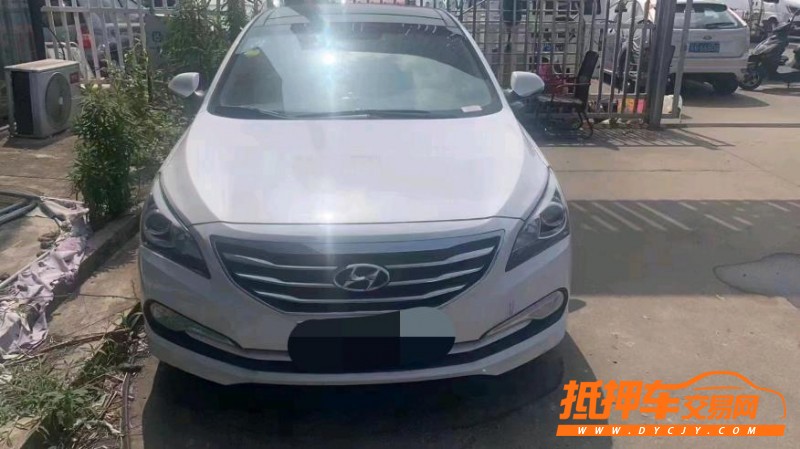 潍坊16年现代名图5