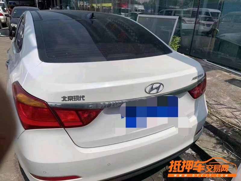 潍坊16年现代名图3