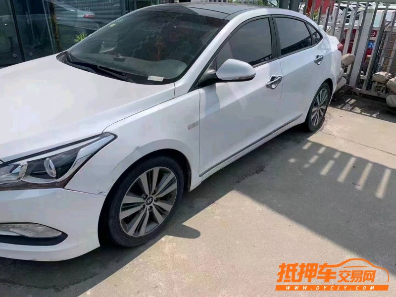 潍坊16年现代名图1