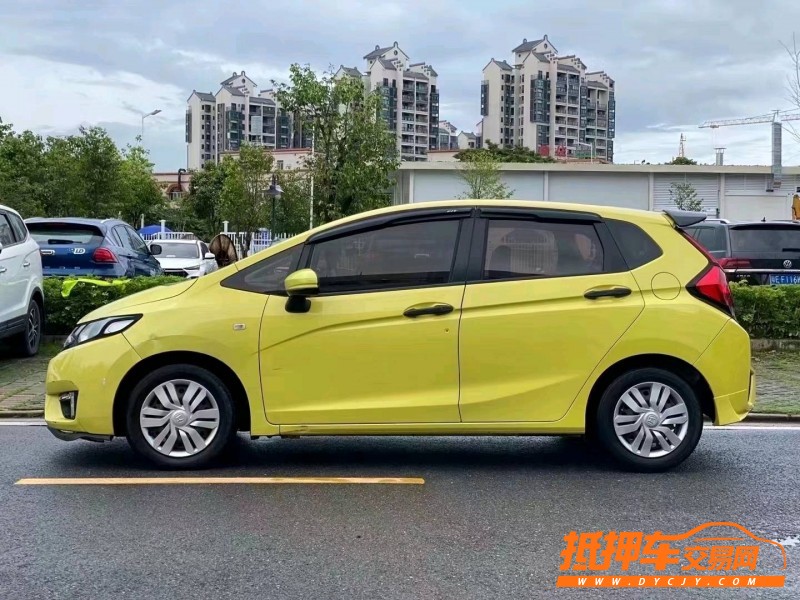 中山16年本田飞度2