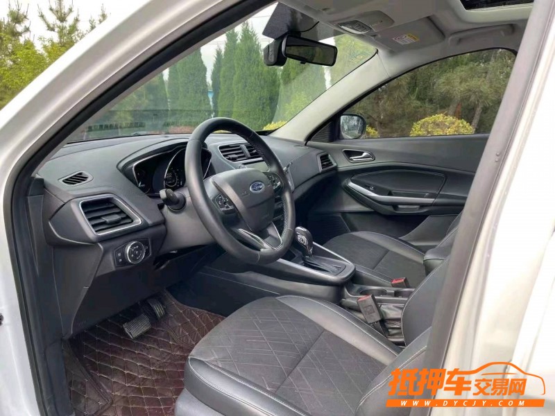 潍坊20年福特福睿斯4