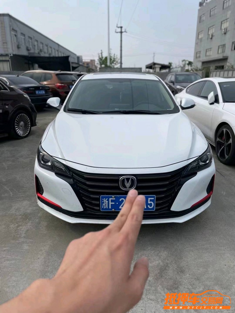 嘉興21年長安汽車銳程CC1