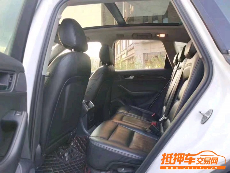 南平12年奧迪Q58
