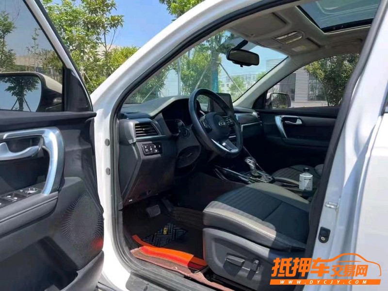 南通21年起亞智跑6