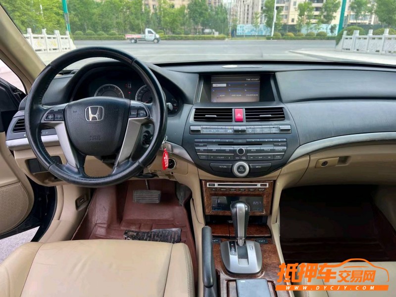 徐州11年本田雅阁3