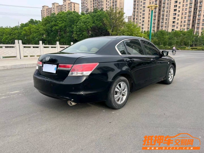 徐州11年本田雅阁6