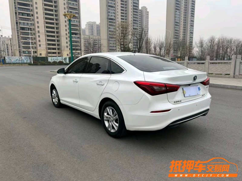 徐州20年長安汽車逸動5