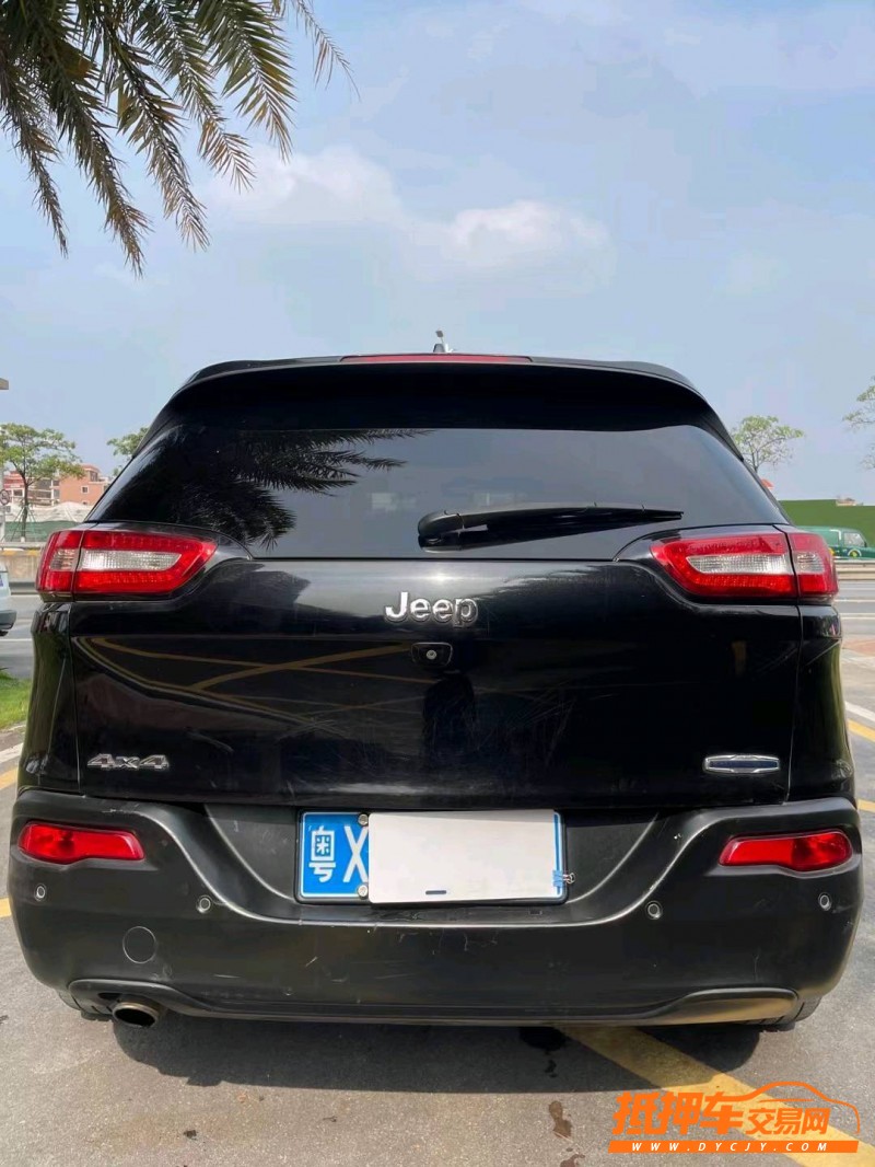 佛山15年Jeep自由光2