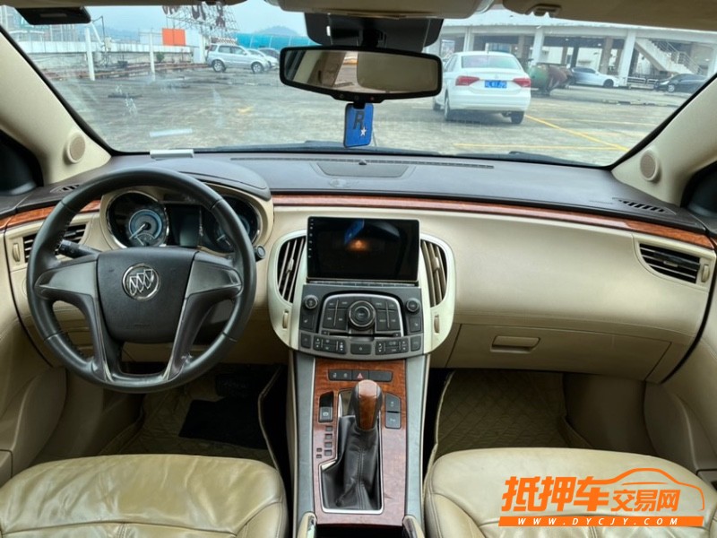 东莞11年别克君越6