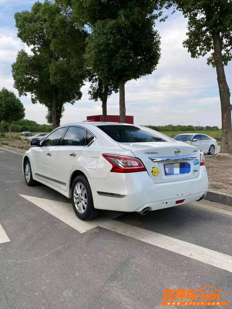 連云港15年日產天籟8