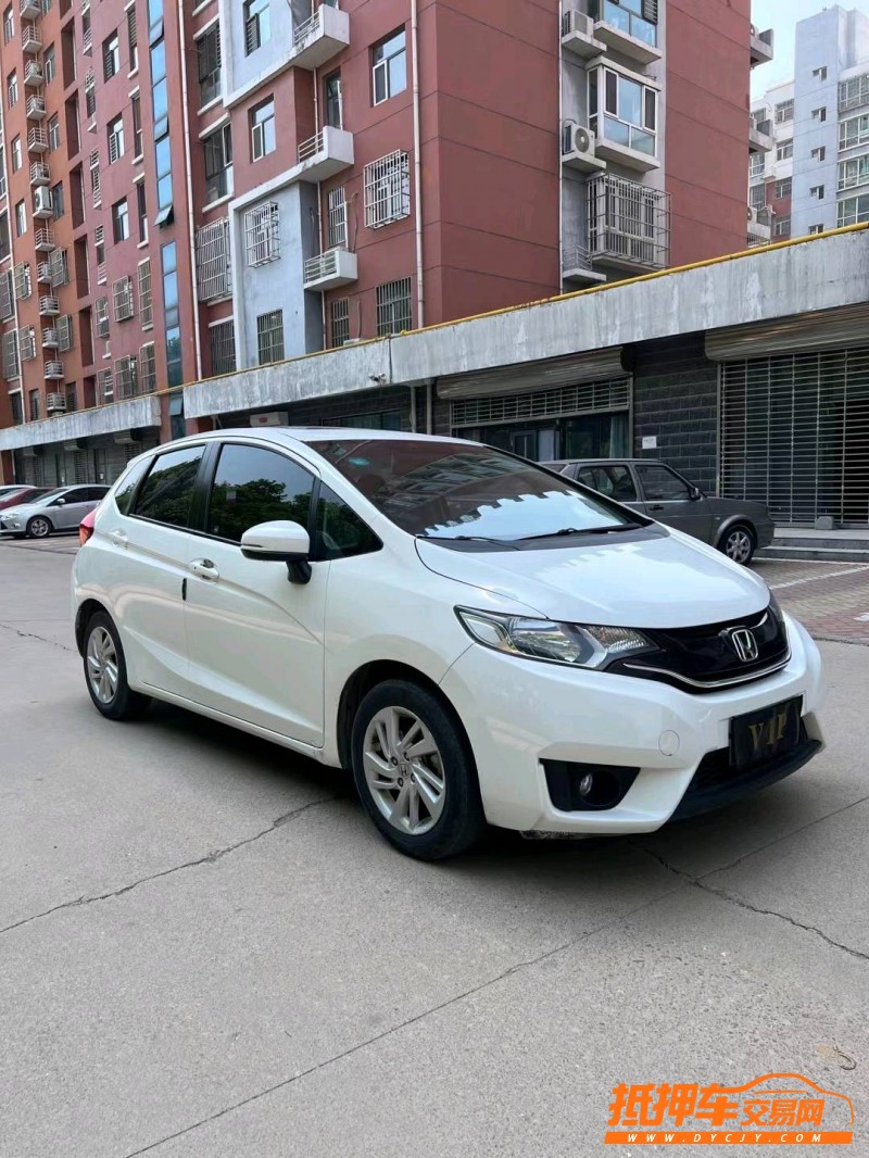 邢台16年本田飞度3