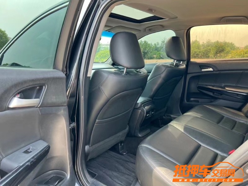 盐城13年本田雅阁6