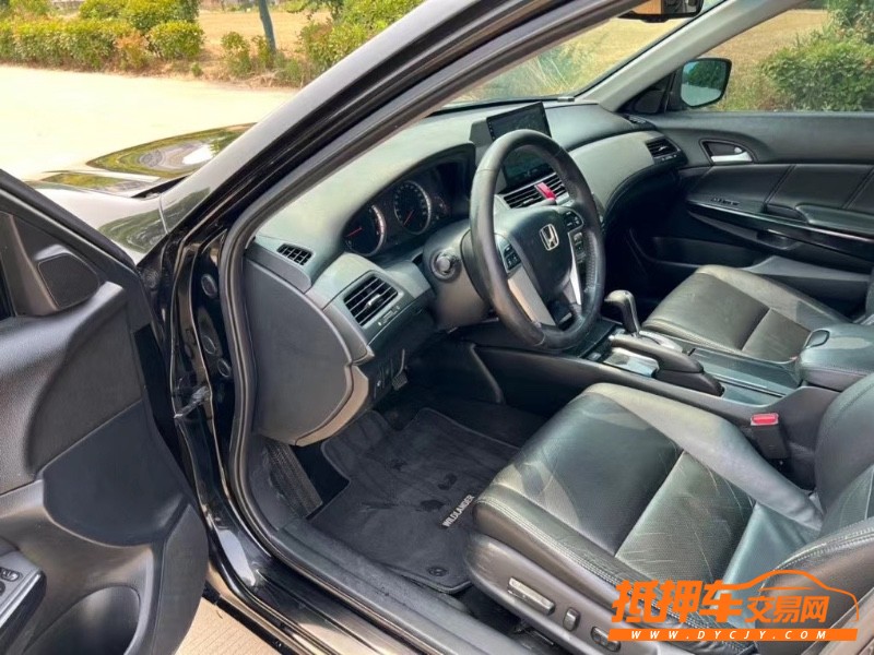 盐城13年本田雅阁8