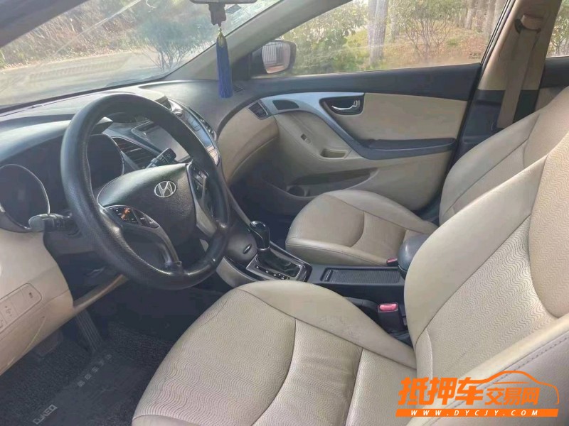 潍坊12年现代朗动6