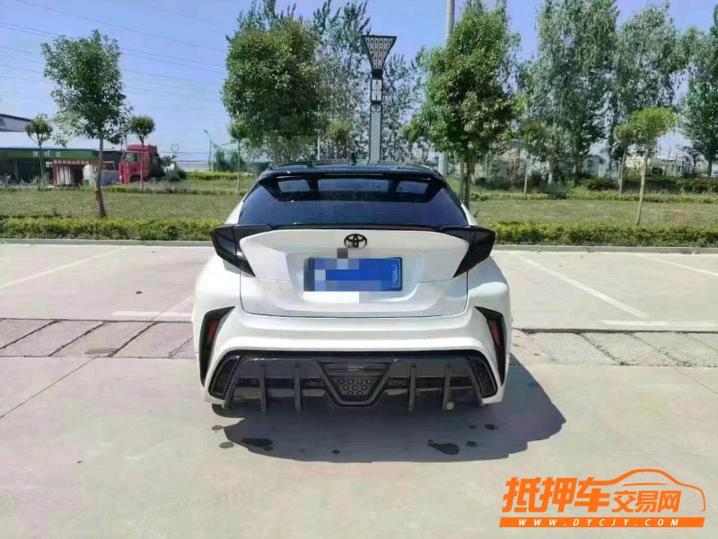 北京21年丰田CHR3