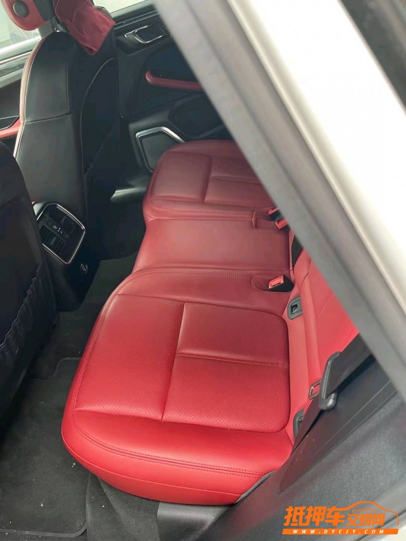 合肥19年保時捷Macan5