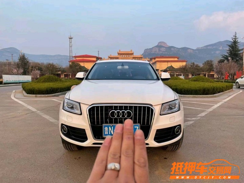 濟寧17年奧迪Q58