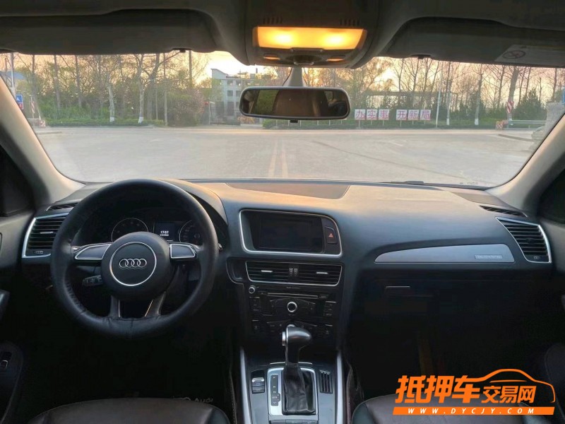 濟寧17年奧迪Q54