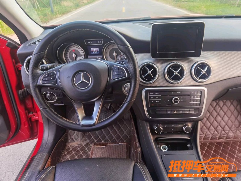 徐州17年奔驰GLA5