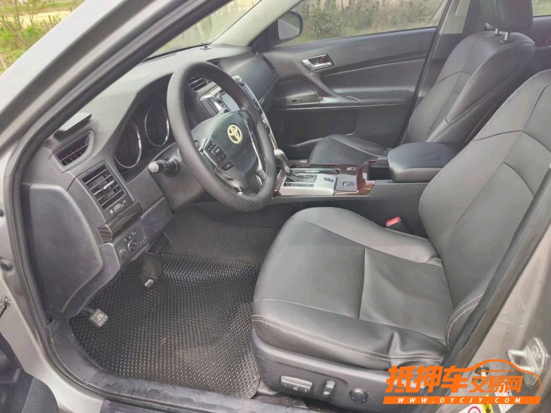徐州11年丰田锐志5