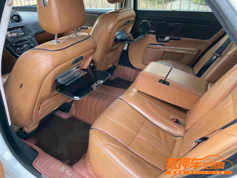 煙臺10年捷豹XJL4