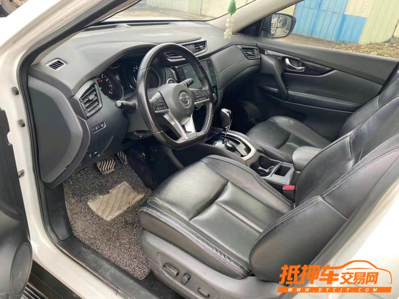常德19年日產奇駿3