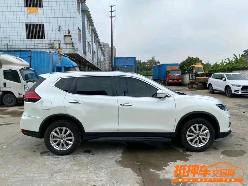常德19年日產奇駿4