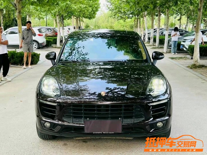 聊城15年保时捷Macan1