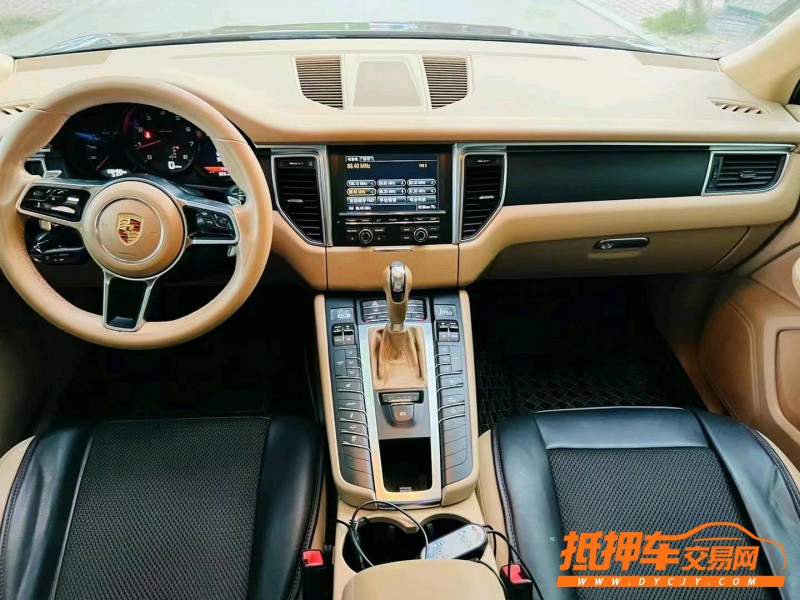 聊城15年保时捷Macan5