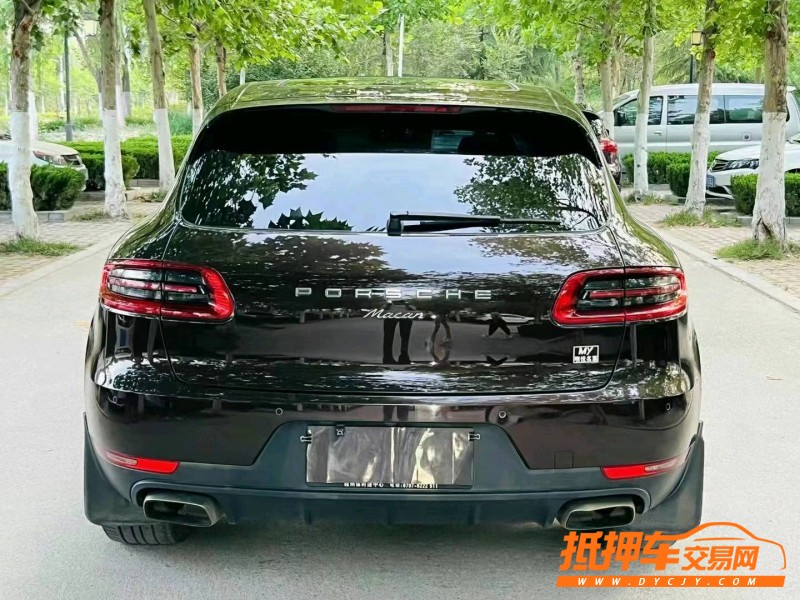 聊城15年保时捷Macan9