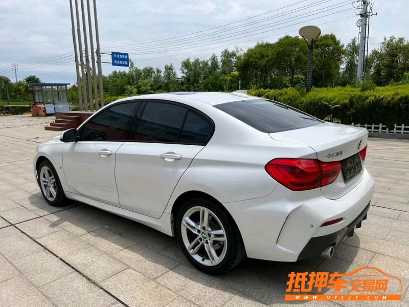 徐州19年宝马1系4