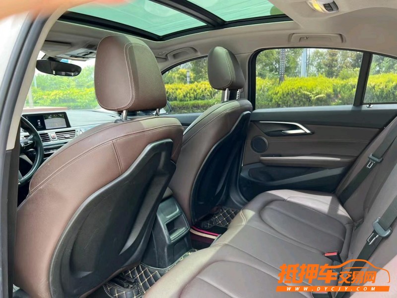 徐州19年宝马1系9