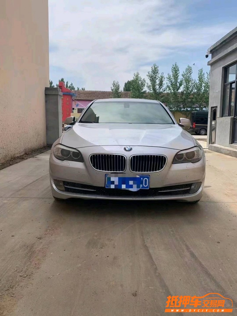 潍坊11年宝马3系4