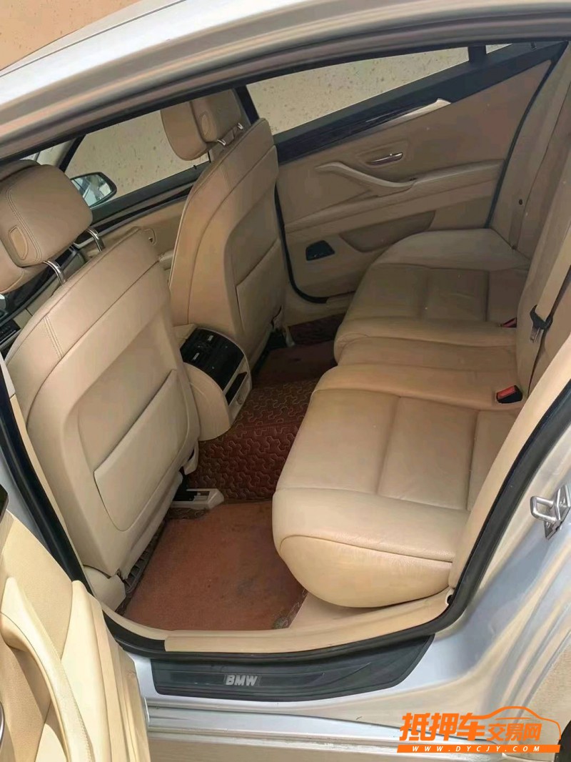 潍坊11年宝马3系6