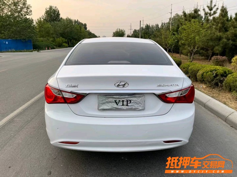 濱州17年現代索納塔八1
