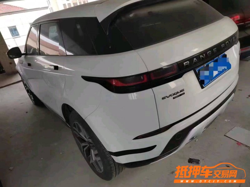 連云港20年路虎極光3