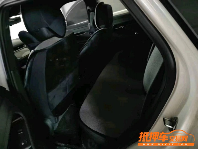 連云港20年路虎極光2
