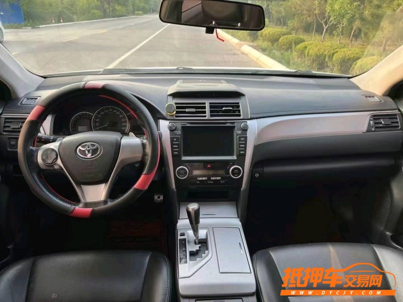 潍坊15年丰田凯美瑞8