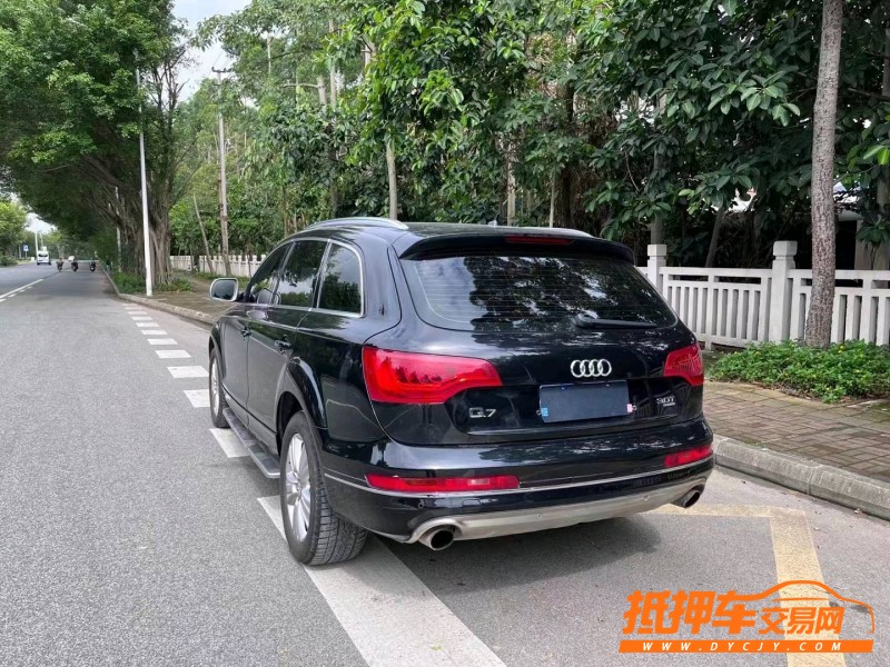 南寧17年奧迪Q78