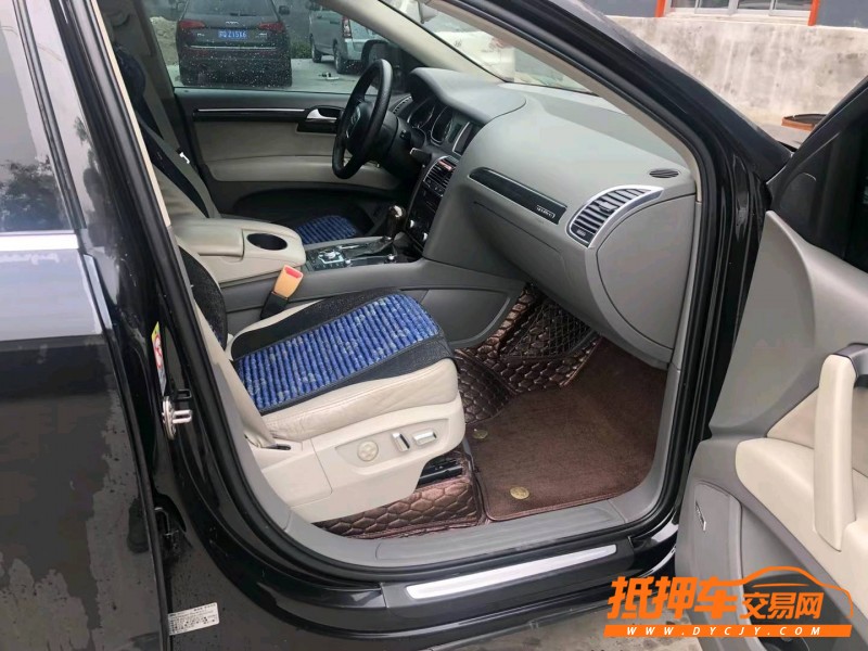 青岛11年奥迪Q75
