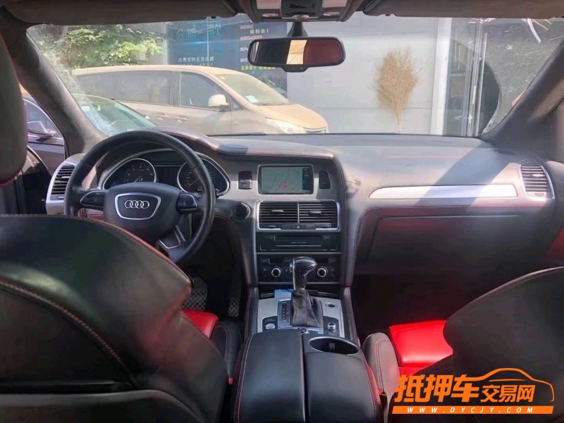 青岛13年奥迪Q75
