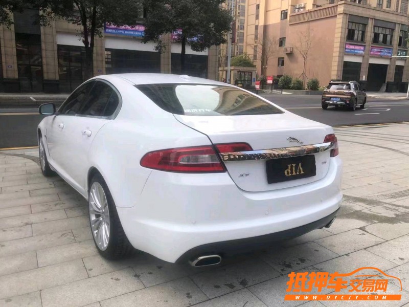 邵陽11年捷豹XF4