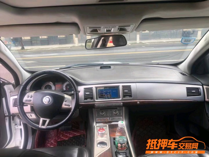 邵陽11年捷豹XF5