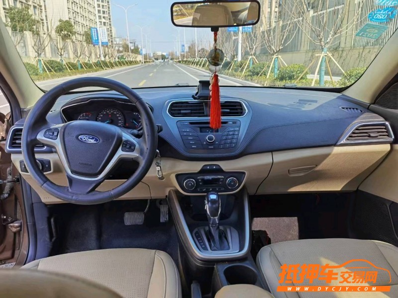 徐州15年福特福克斯4