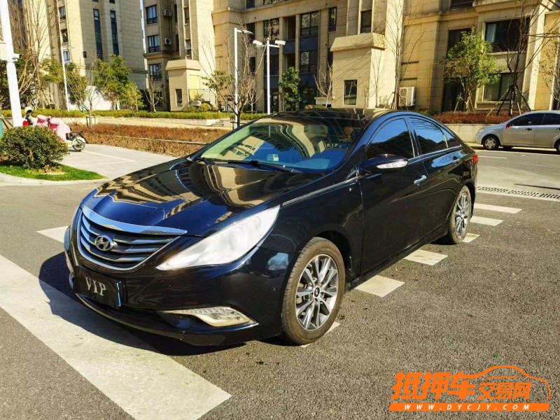 徐州13年现代索纳塔八3