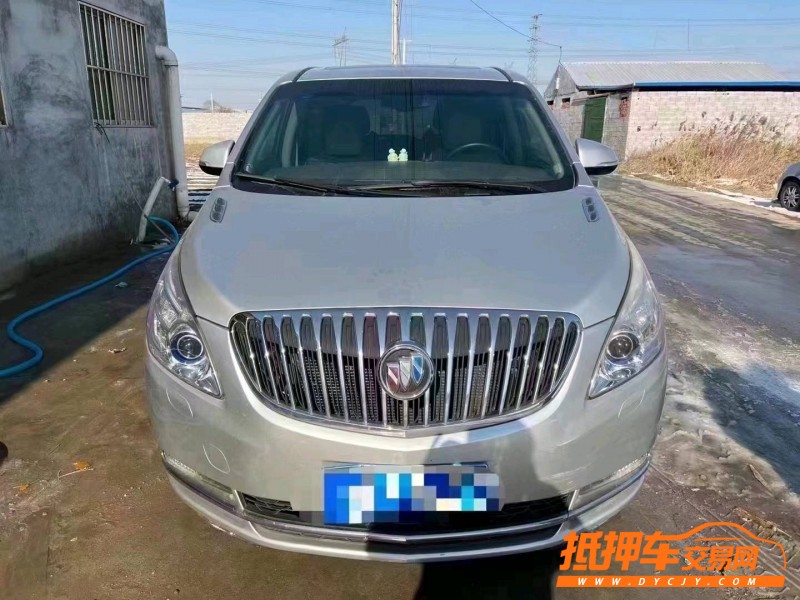 青岛12年别克GL88