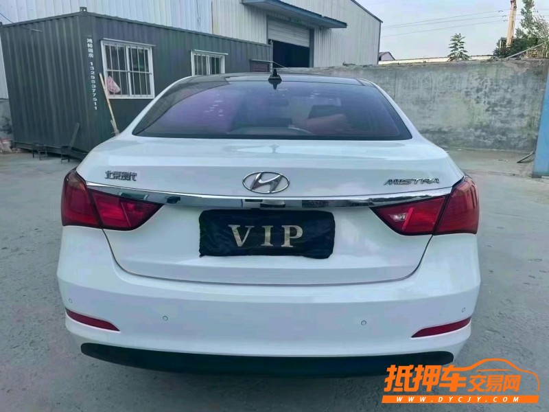 潍坊17年现代名图3