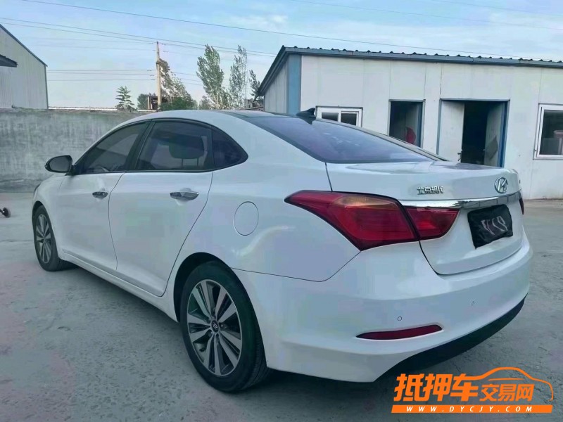 潍坊17年现代名图4