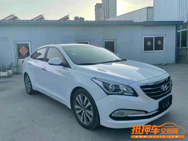 潍坊17年现代名图9