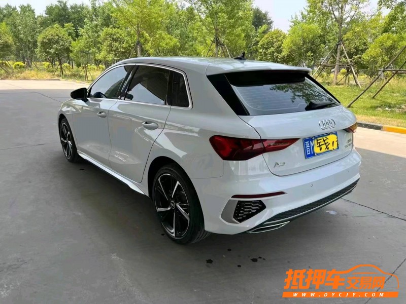 呂梁22年奧迪A34